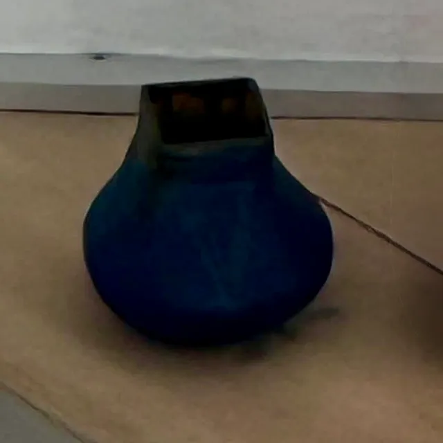 Retro keramik vase, indridset CT i bunden. Højde 15 cm.