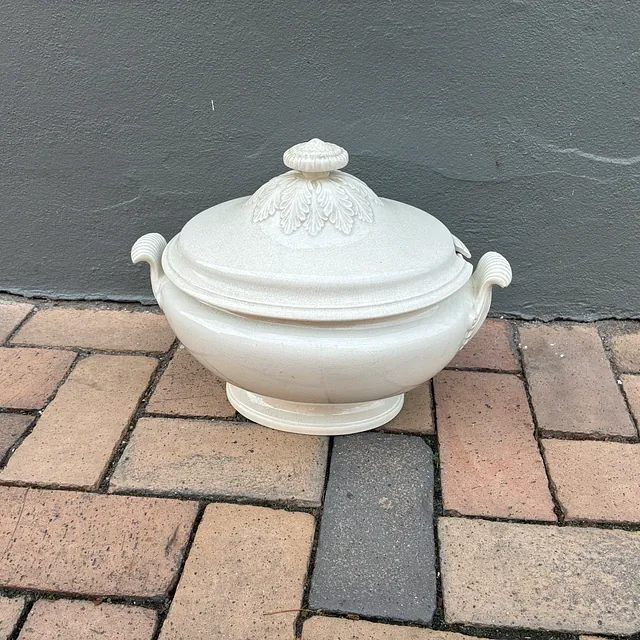 Eng. creamware terrin. Sign. Dawson - 1800 tallets første halvdel
